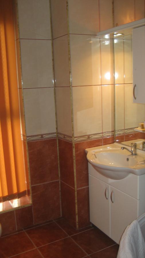 Târgu Jiu Hotel Palace חדר תמונה