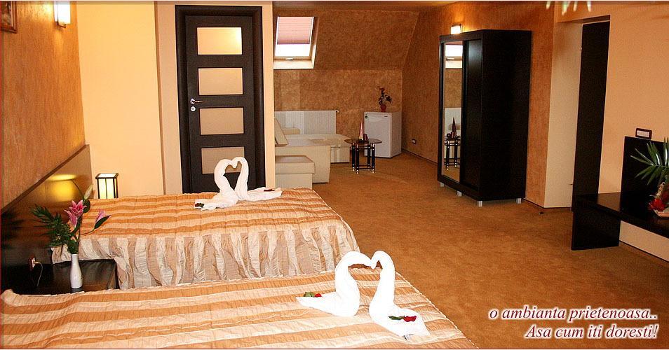 Târgu Jiu Hotel Palace חדר תמונה