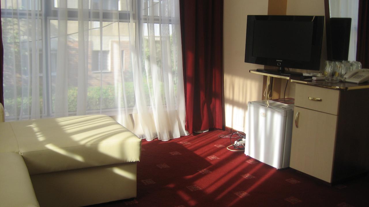 Târgu Jiu Hotel Palace חדר תמונה